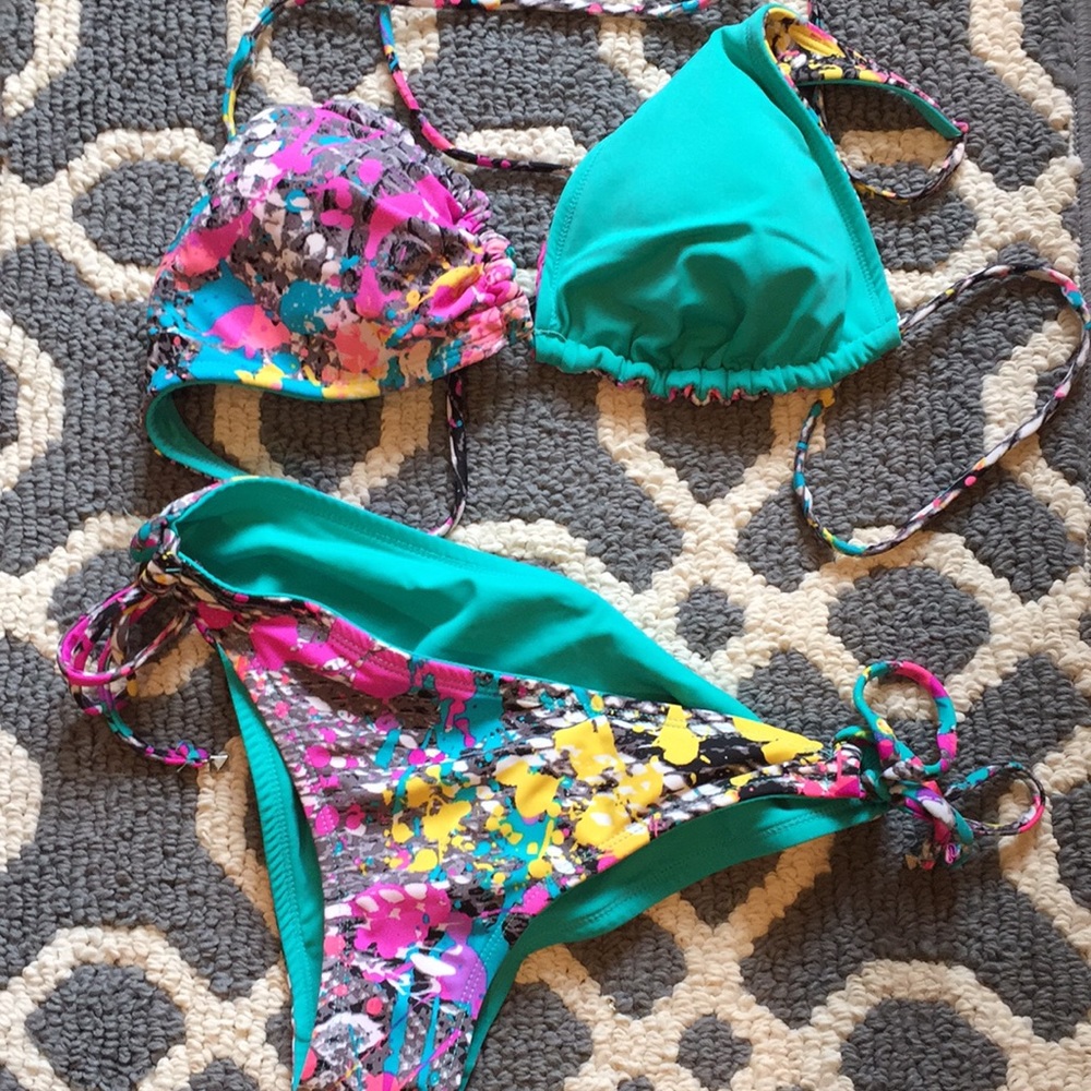 Reversible triangle top bikini from H&M